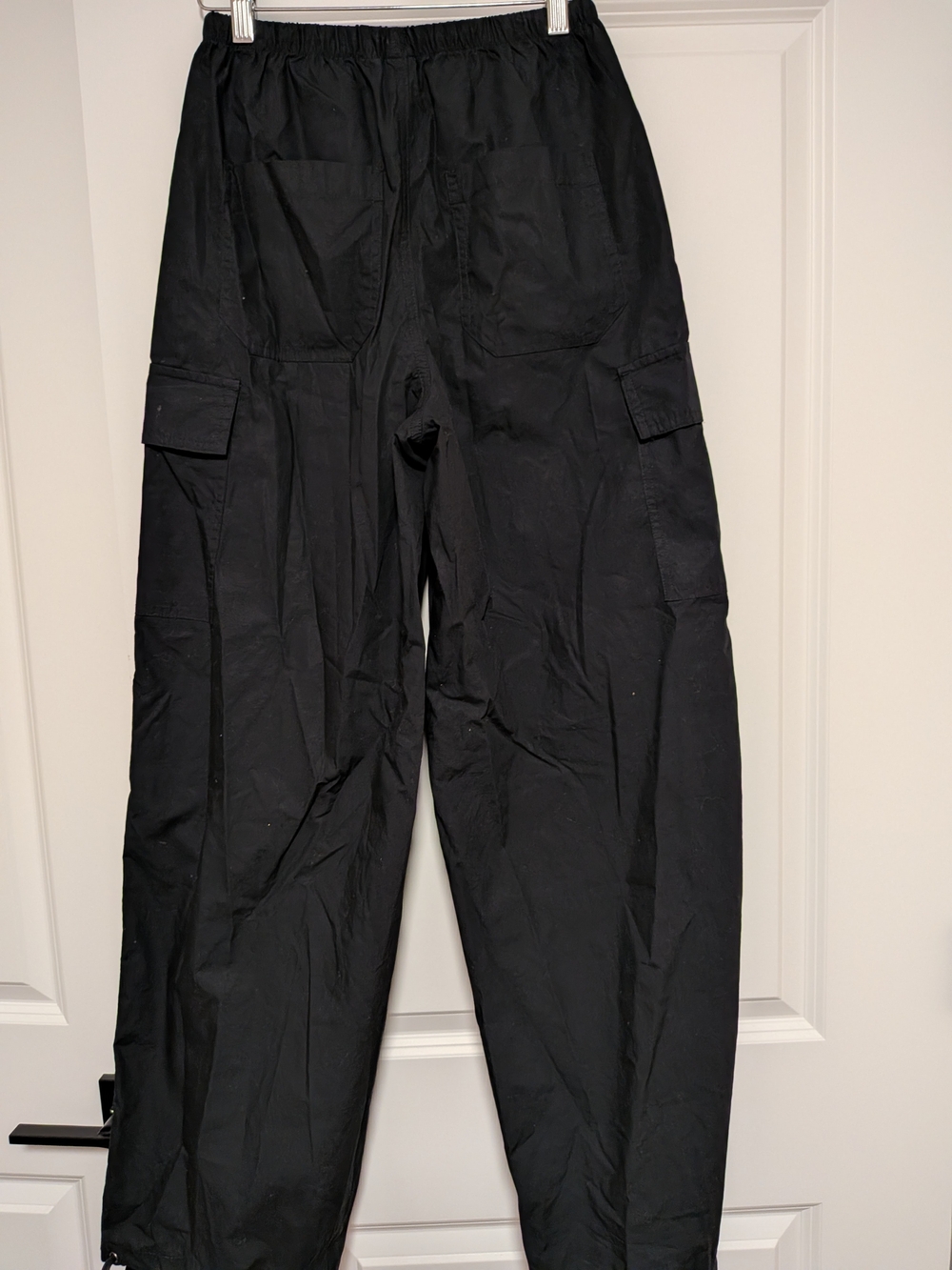 Men's Black Cargo Pants - Elastic Waist